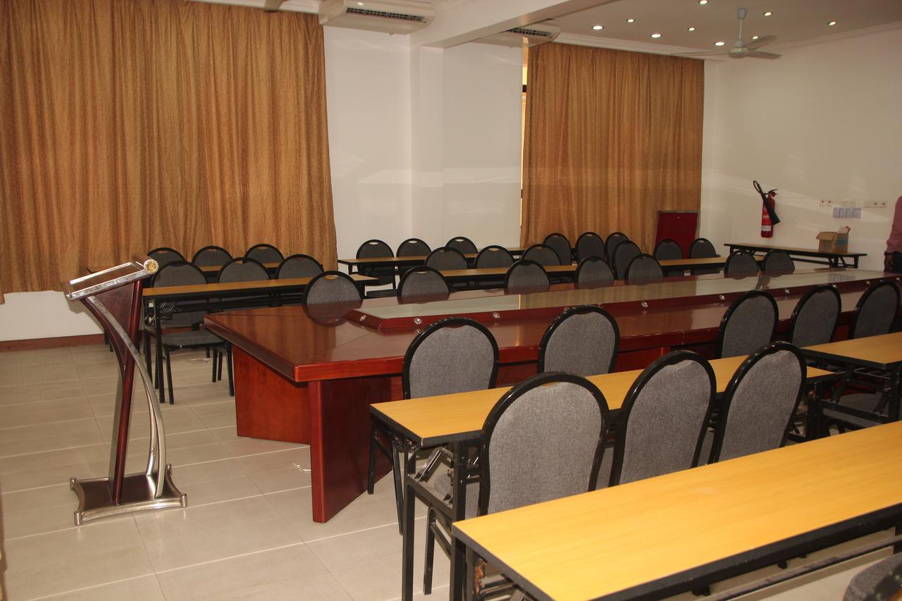 Hotel De Mag Dar es Salaam Luaran gambar